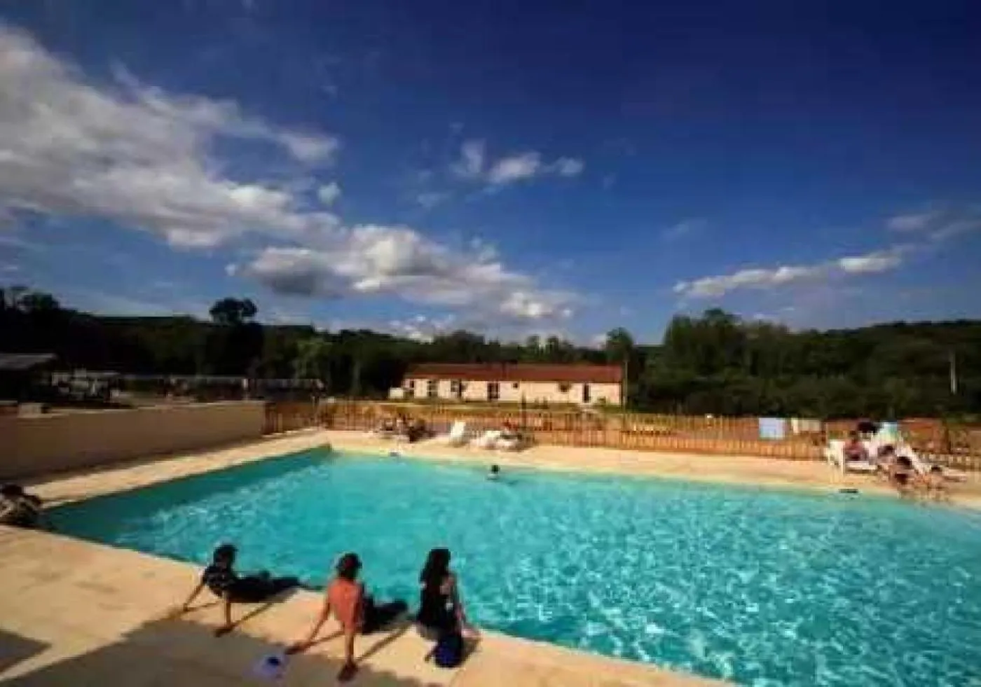 Chalet 3 Etoiles - Piscine - Eebbie Cazals  0*, Cazals (Lot) 法国