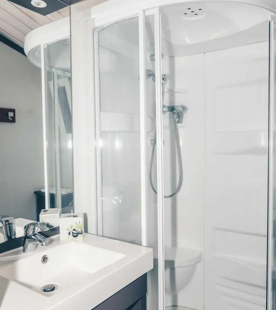 Chalet 3 Etoiles - Piscine - Eebbie Cazals